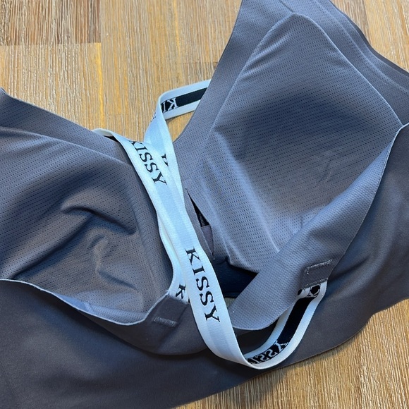 Kissy Sport Bra - Picture 5 of 7